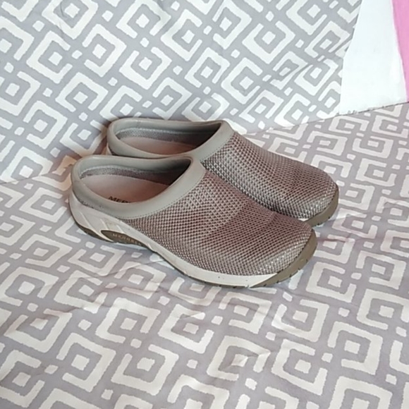 Women's Merrell Aluminum Slip on SZ 9.5 - Picture 1 of 8